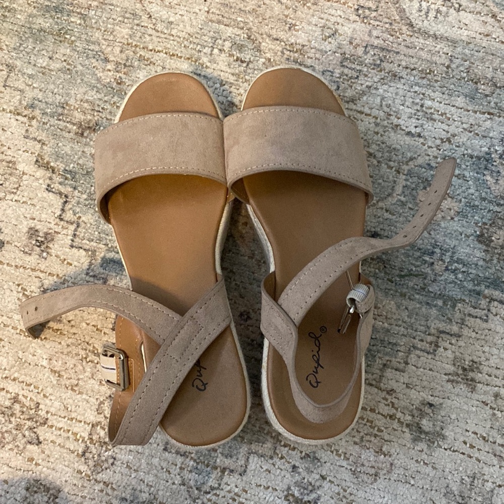Qupid tan platform wedges